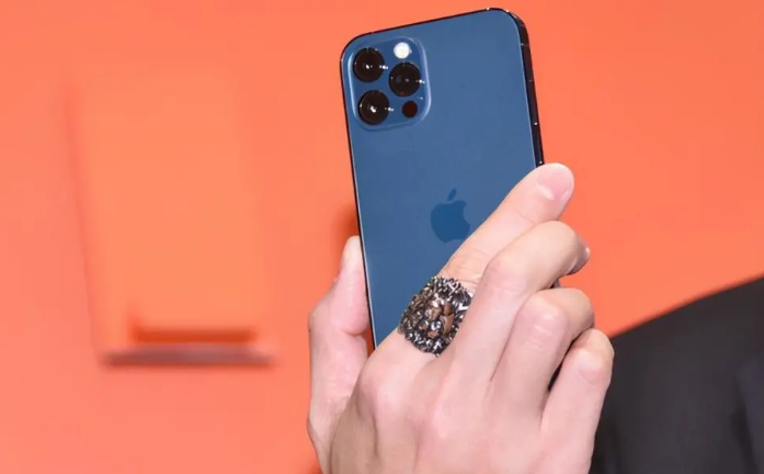三才镇苹果手机维修分享iPhone12系列重启方法教程 